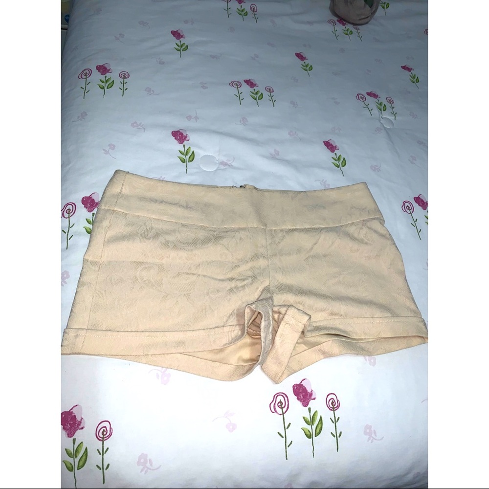 CHARLOTTE RUSSE SHORTS